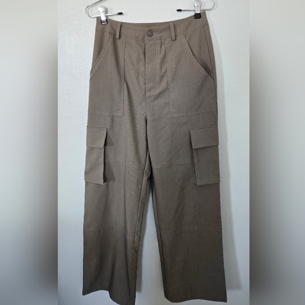Flying Tomato | Gray Wide Leg Cargo Pants Size Small
